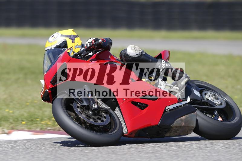 Archiv-2025/48 25.08.2025 Cornu Master School ADR/rot-rouge/40